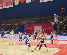 爱游戏官网-库里雷霆绝杀中文解说回放