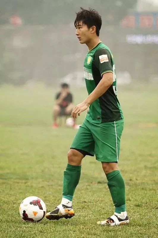 爱游戏官网-武汉三镇的斯坦丘离队